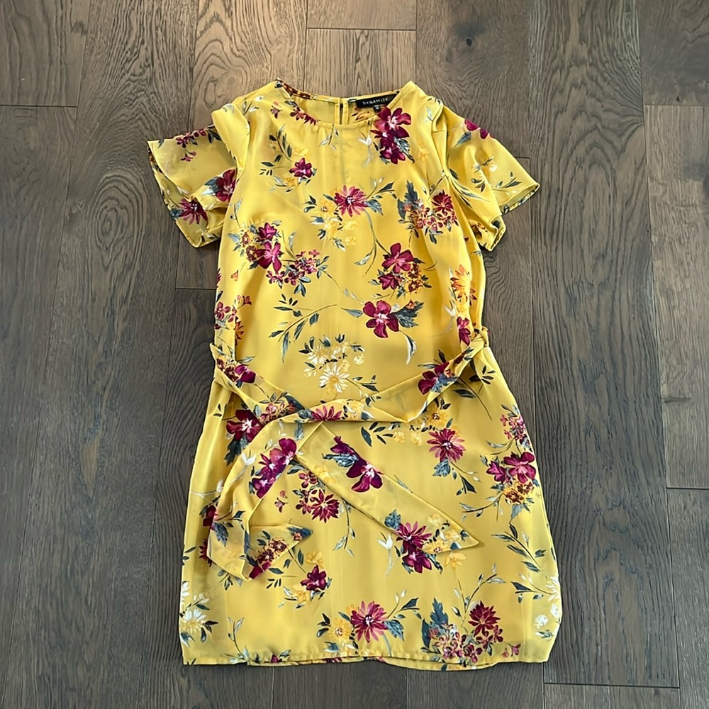 Dynamite Straight dress